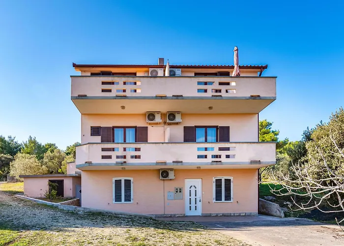 Apartament Amazing In Neviđane