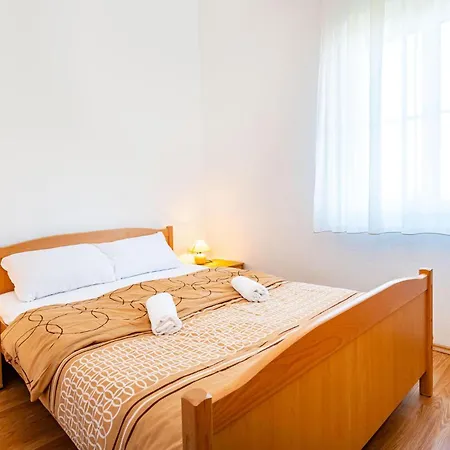 2 Bedroom Amazing In * Neviđane